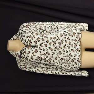 Pulse Animal Print Pull Over Small